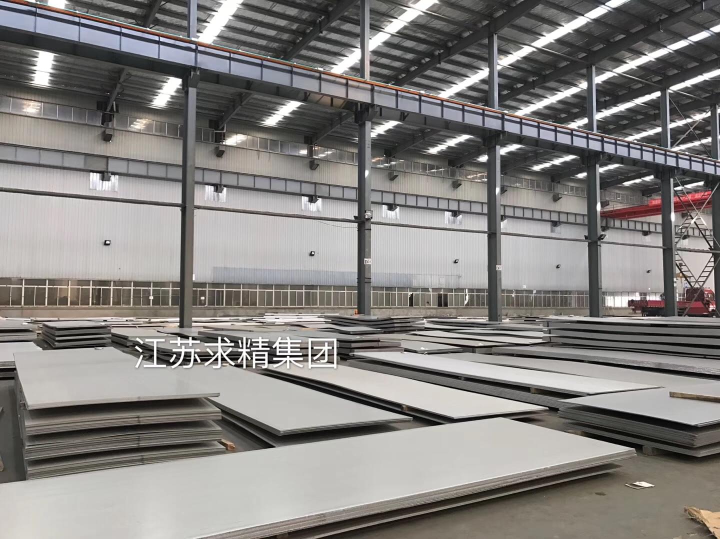 不銹鋼車(chē)間板子照片